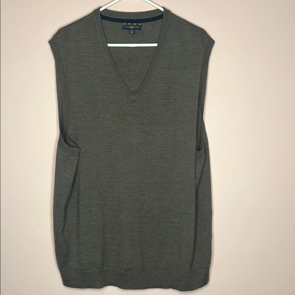 Club Room Brown V-Neck Sweater